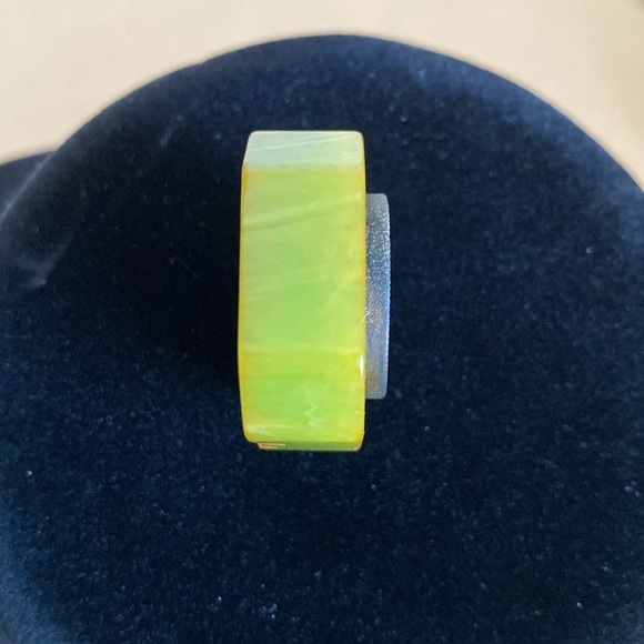 Green Bakelite 1930s Little Rascals Spanky Pencil Sharpener. - Picture 5 of 7